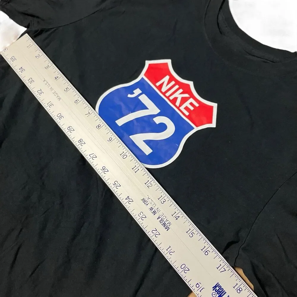 Nike ’72 Womens Graphic T Shirt‎ Highway Shield S Black Streetwear Retro Logo